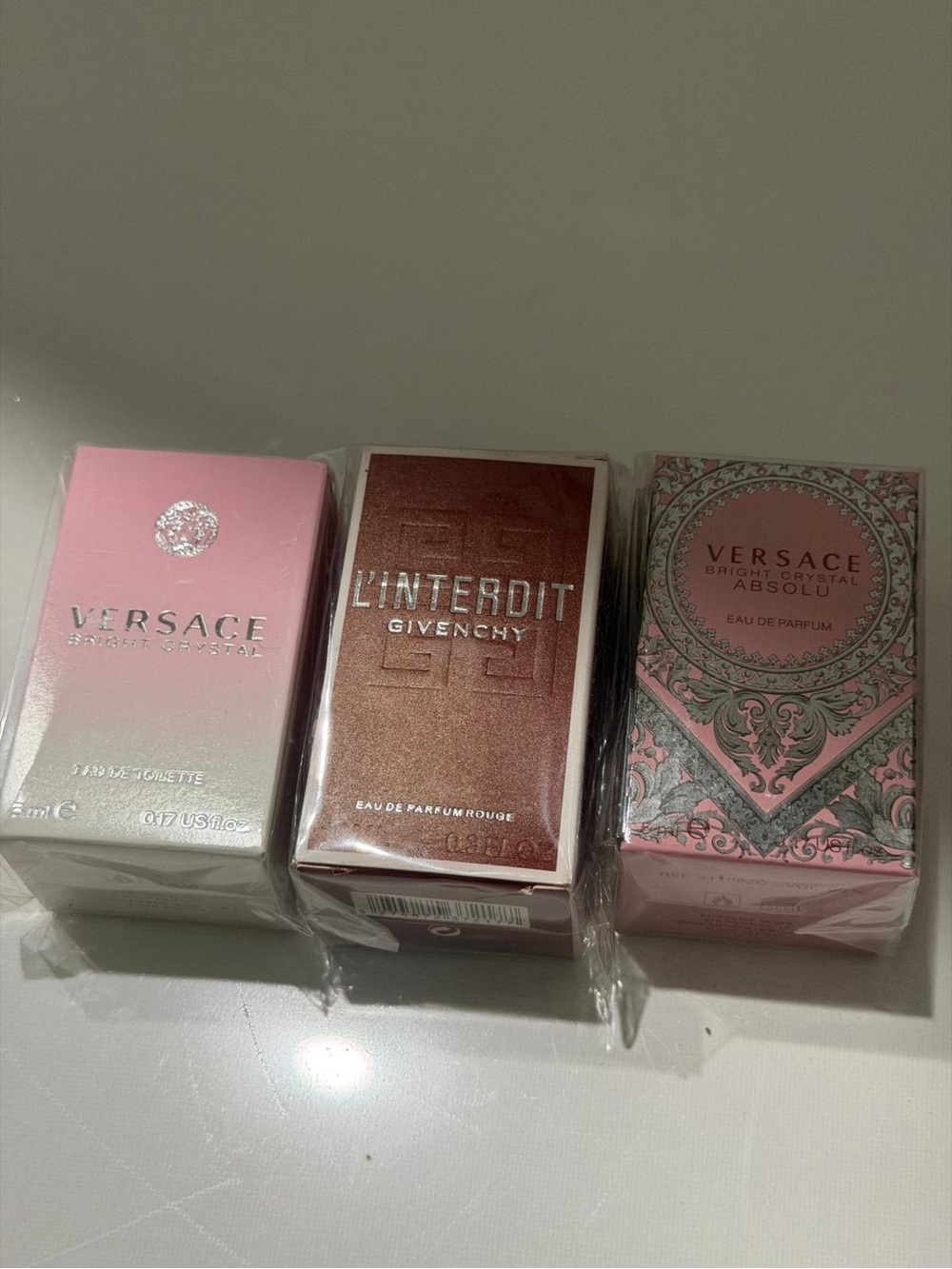 Versace Bright Crystal Absolu Gift Box - Pink